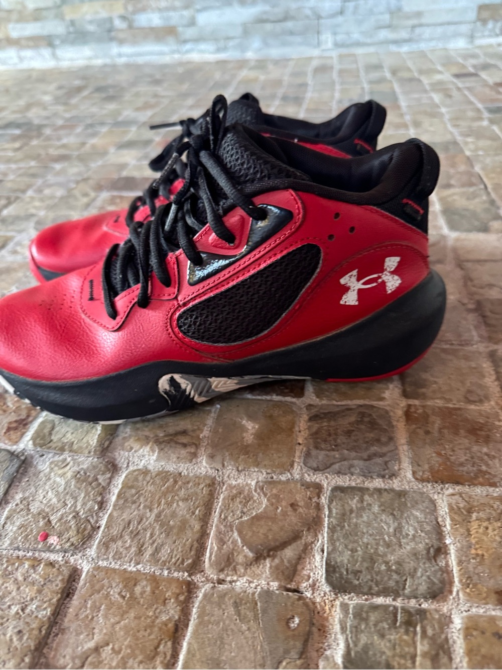 Under Armour Red and Black Athletic Basketball Shoes - Picture 5 of 9